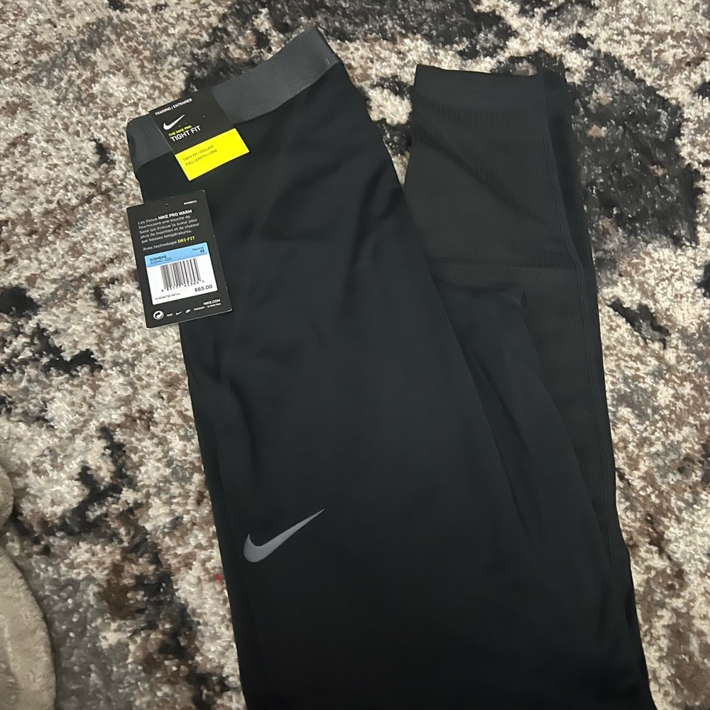 Women’s Nike Pro Leggings